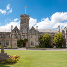 Combined with SALTO access control product, Guardian Security South West has provided a comprehensive service to Queen’s College
