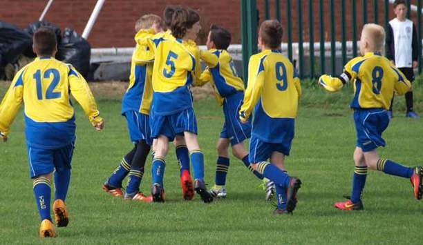 GJD sponsors Tynemouth United Yellows Under 11 Football Team