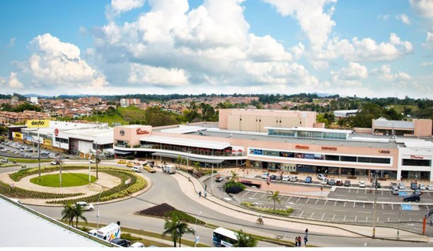 VIVOTEK people-counting solution frees up security staff at Colombia San Nicolás Shopping Mall